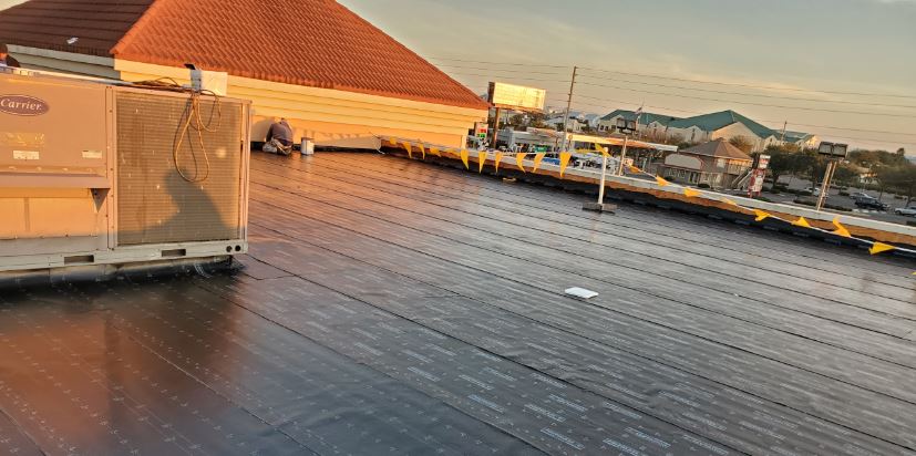 Commercial Roofer